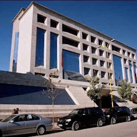 Center Apartment Tiranë Ngoại thất bức ảnh